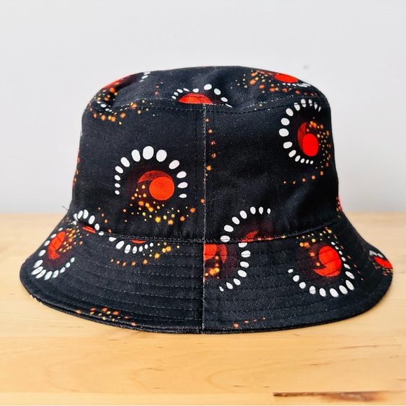 Paco Rabanne bucket hat, 56 cm, Firework print, black and red - Picture 2 of 4